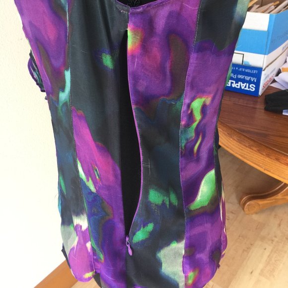 Express Sleeveless Ruffled Top - Picture 2 of 3